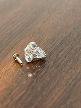 Load image into Gallery viewer, Four Stone Screw sterling Silver nosepin