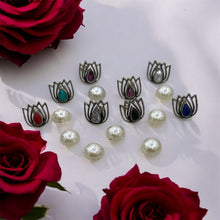 Load image into Gallery viewer, Lotus Stone Screw sterling Silver 92.5 nosepin 11x11mm