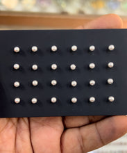 Load image into Gallery viewer, 3mm and 4mm Ball screw nosepin sterling Silver 92.5 nosepin