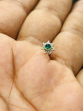 Load image into Gallery viewer, Flower 7mm Stone Screw sterling Silver nosepin