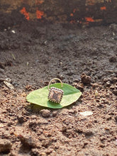 Load image into Gallery viewer, Diamond square nosepin