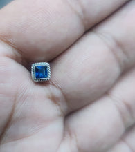 Load image into Gallery viewer, Handmade 6mm square Screw sterling Silver nosepin
