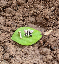 Load image into Gallery viewer, Sterling silver 92.5 screw nosepin