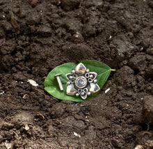 Load image into Gallery viewer, Nurjahan Handmade 12mm Screw sterling Silver nosepin