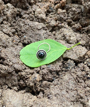 Load image into Gallery viewer, black nosepins