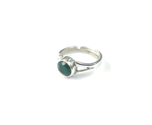 Load image into Gallery viewer, Green Cut Sterling Silver Finger Rings