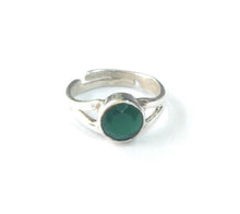 Load image into Gallery viewer, Green Cut Sterling Silver Finger Rings
