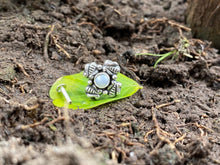 Load image into Gallery viewer, Handmade Screw sterling Silver nosepin