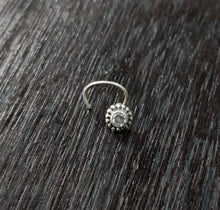 Load image into Gallery viewer, Sterling Silver 92.5 wire nosepin with semiprecious stones ANARO FASHIONS