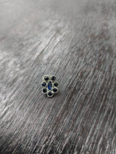 Load image into Gallery viewer, Eight Stones Eyes Nosepin sterling silver 92.5 ANARO FASHIONS