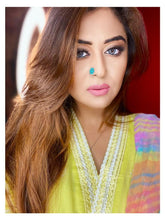 Load image into Gallery viewer, Flower Sterling Silver Nosepin with semiprecious stones ANARO FASHIONS