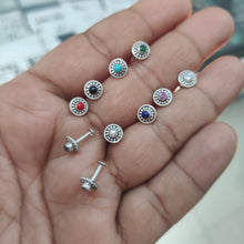 Load image into Gallery viewer, SCREW NOSE STUD