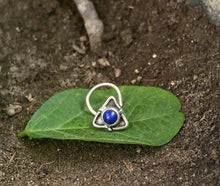 Load image into Gallery viewer, Handmade Triangle sterling silver 92.5 Wire Nosepin