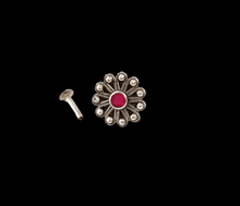 Load image into Gallery viewer, silver screw nosepins