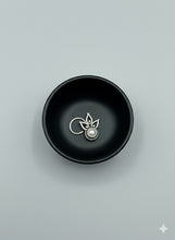 Load image into Gallery viewer, Handmade 10mm x 8mm  Wire Nosepin sterling silver 92.5
