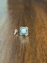 Load image into Gallery viewer, 8mm Stone Screw sterling Silver nosepin
