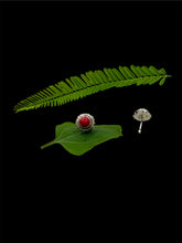 Load image into Gallery viewer, Flower Sterling silver 92.5 ballend straight nosepin for Pierced Nose
