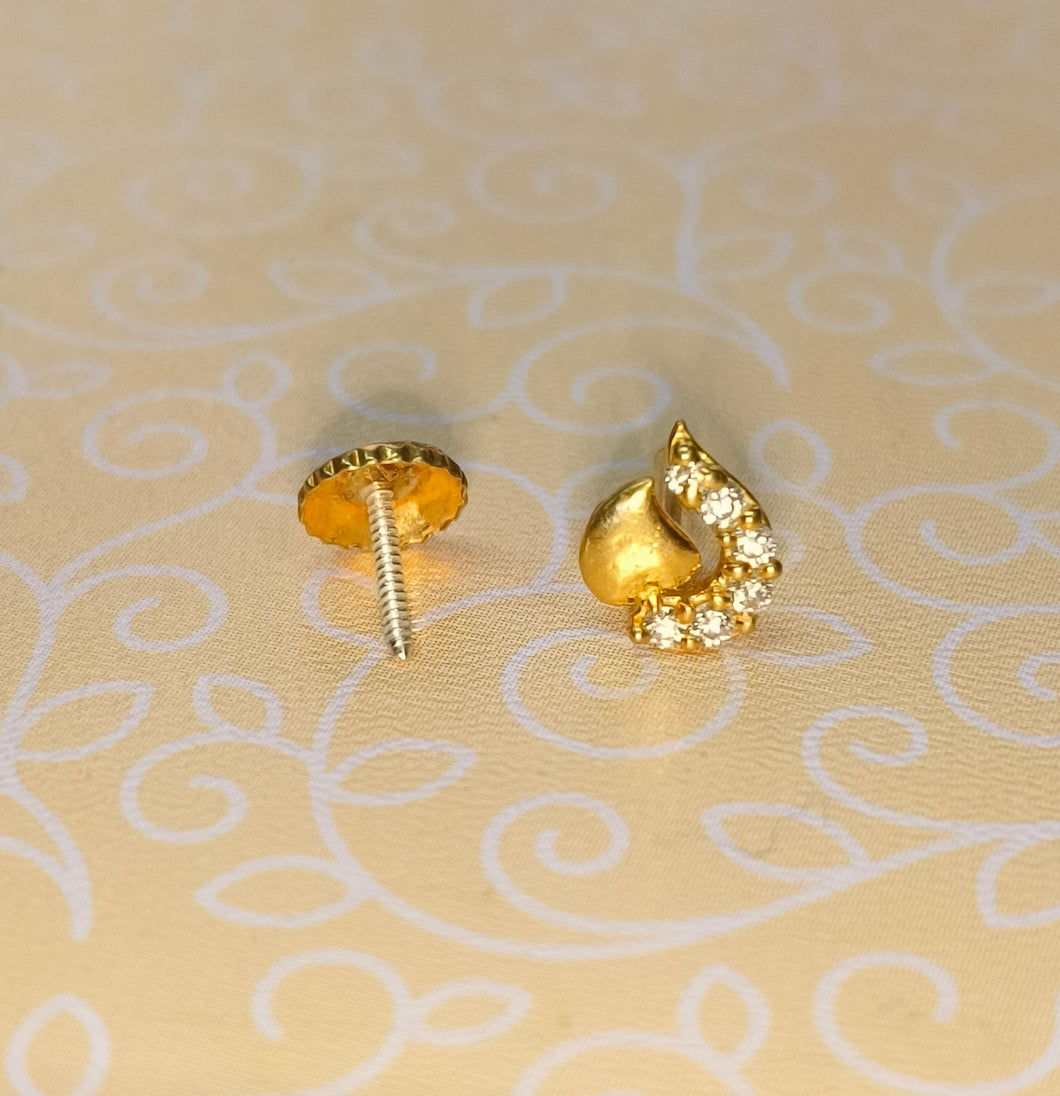 Zircon 24 crt Gold Plated 6mm Screw sterling Silver 92.5 nosepin