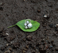 Load image into Gallery viewer, Sterling silver 92.5 four stones wire nosepins with semiprecious stones
