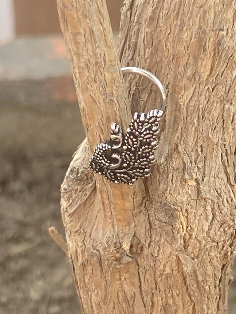 Peacock  (12.5 x 8)mm sterling silver 92.5 wire nosepin