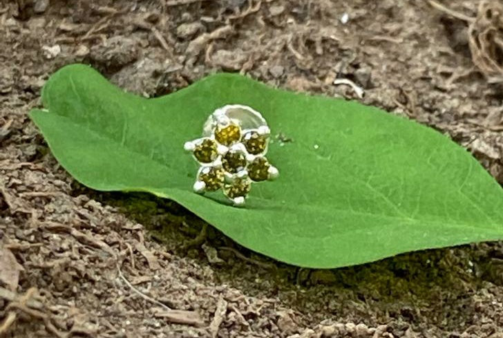 Flower Zircon Screw sterling Silver nosepin