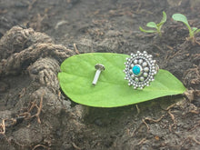 Load image into Gallery viewer, Handmade Daisy 12mm Screw sterling Silver nosepin
