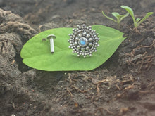 Load image into Gallery viewer, Handmade Daisy 12mm Screw sterling Silver nosepin
