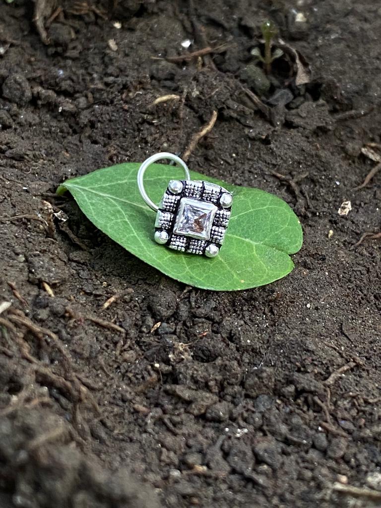 Handmade Square 10 mm sterling silver wire nosepin