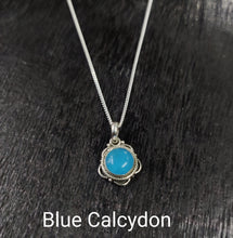 Load image into Gallery viewer, Flower stone Sterling silver 92.5 Pendant ANARO FASHIONS
